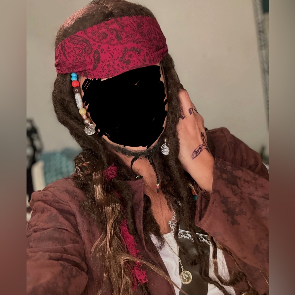 Adult Halloween Pirate Wig with Beads - Picture 2 of 2